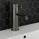 Imagen de Grifería de lavatorio Monocomando bajo de mesada grafito volante labrado