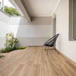 Imagen de Porcelanato para piso y pared Walnut Golden 18x113 cm Mate y Rectificado