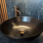 Imagen de Grifería de lavatorio Monocomando alto de mesada Signature bronce cepillado