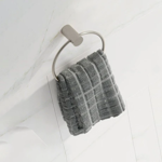 Imagen de Toallero aro SIGNATURE  brushed nickel