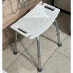 Imagen de Silla auxiliar de ducha 49x30.50x37 cm