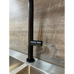 Imagen de Grifería de cocina Monocomando de mesada extensible Negro mate