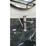 Imagen de Grifería de lavatorio Monocomando de mesada Celtic Gris Satinado