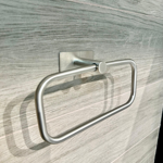 Imagen de Toallero Aro autoadhesivo Satín GC