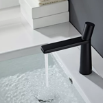 Imagen de Griferia de lavatorio Monocomando bajo de mesada Marbella Negro Mate