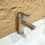 Imagen de Grifería de Lavatorio Monocomando de mesada Milano Gris Satinado