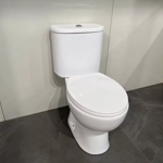 Imagen de Juego de inodoro con mochila lavatorio y pedestal