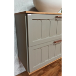 Imagen de Mueble de baño suspendido Milena 78 cm Avellana/Catedral con bacha y espejo