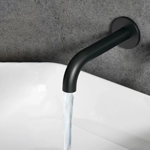 Imagen de Grifería de lavatorio Monocomando de Pared Alassio Negro Mate