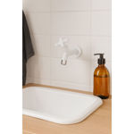 Imagen de Grifería de lavatorio de agua fría de pared larga Marujá blanca