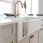 Imagen de Pileta de cocina doble de loza blanca brillante DMC 81X51X25 .